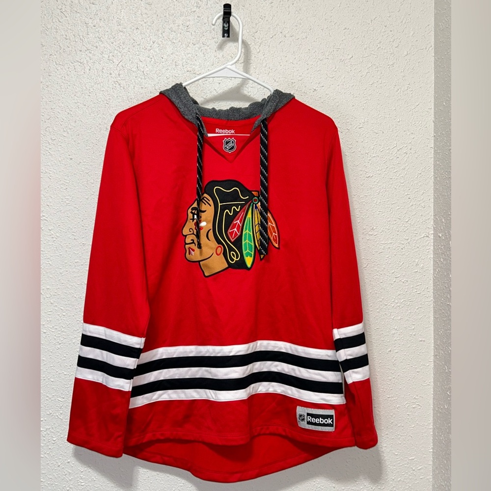 Reebok Chicago Blackhawks hooded jersey shirt size X-large